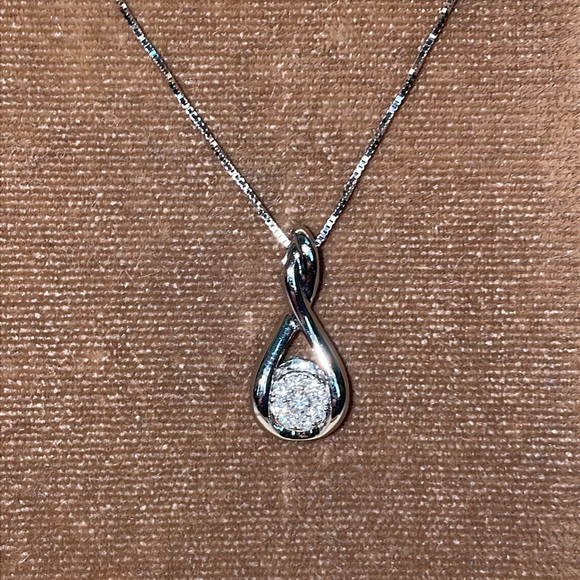 Solid Stamped 14K White Gold Natural Diamond Cluster Pendant Box Chain Necklace - Picture 5 of 14